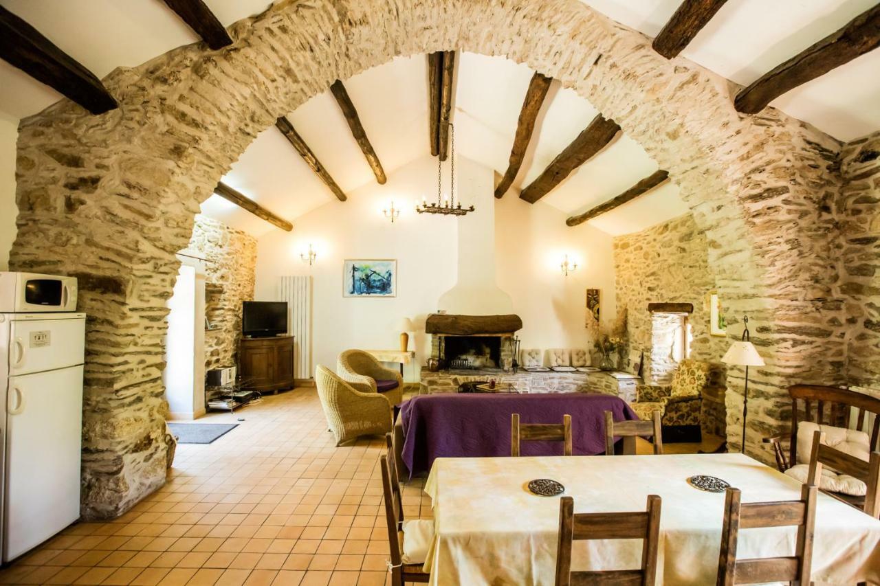 Chateau De Colombieres Sur Orb Exteriér fotografie